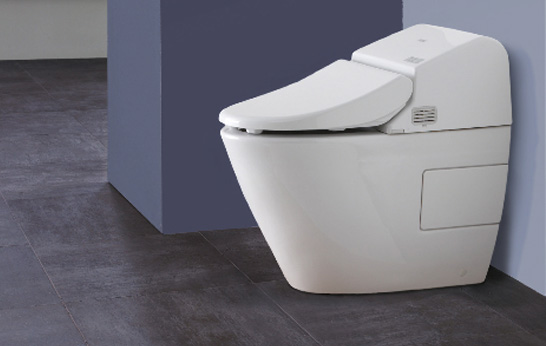 Comfort and Cleanliness at Your Command: Washlet® G500 with Integrated Toilet by Toto
