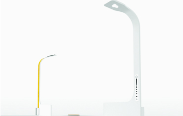 Ross Lovegrove’s 100% Desk Lamp for Danese