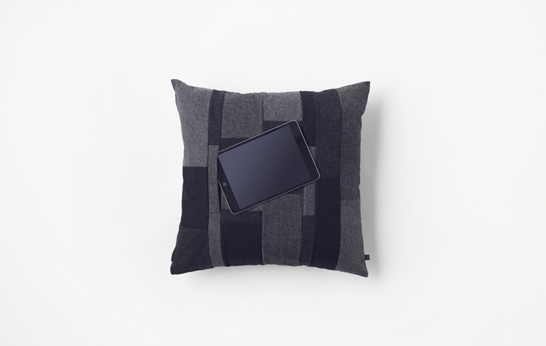 Japanese Studio Nendo Introduce Pillows For Viewing Mobile Devices