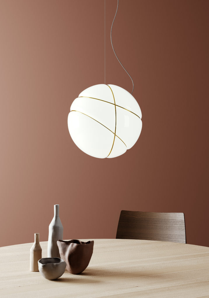 Fabian Armilla Lamp pendant lamp with gold banding over kitchen table