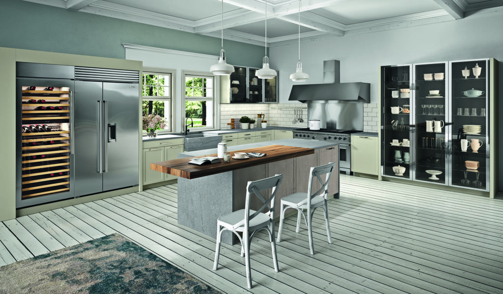 Rastelli's Fabula Kitchen image of entire kitchen with stainless steel, wood, and glass elements in gray/black/chrome color palette