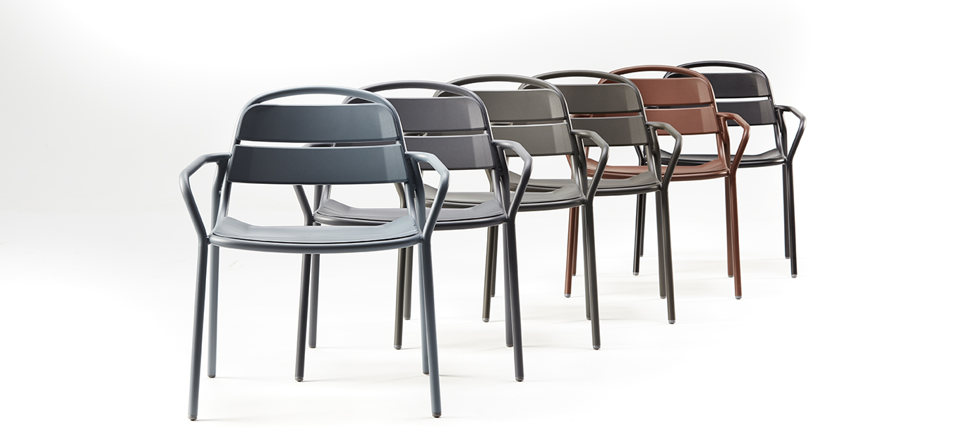 21 Chair: Cool Café Seating from Landscape Forms