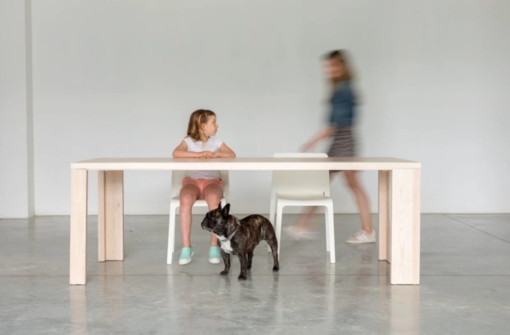 Autonomous Jack Table with girl and dog