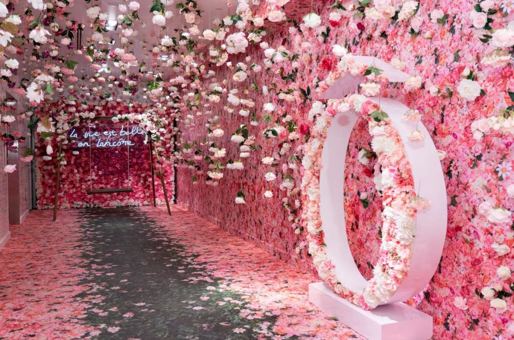 WYNIL custom L'Oréal installation with roses