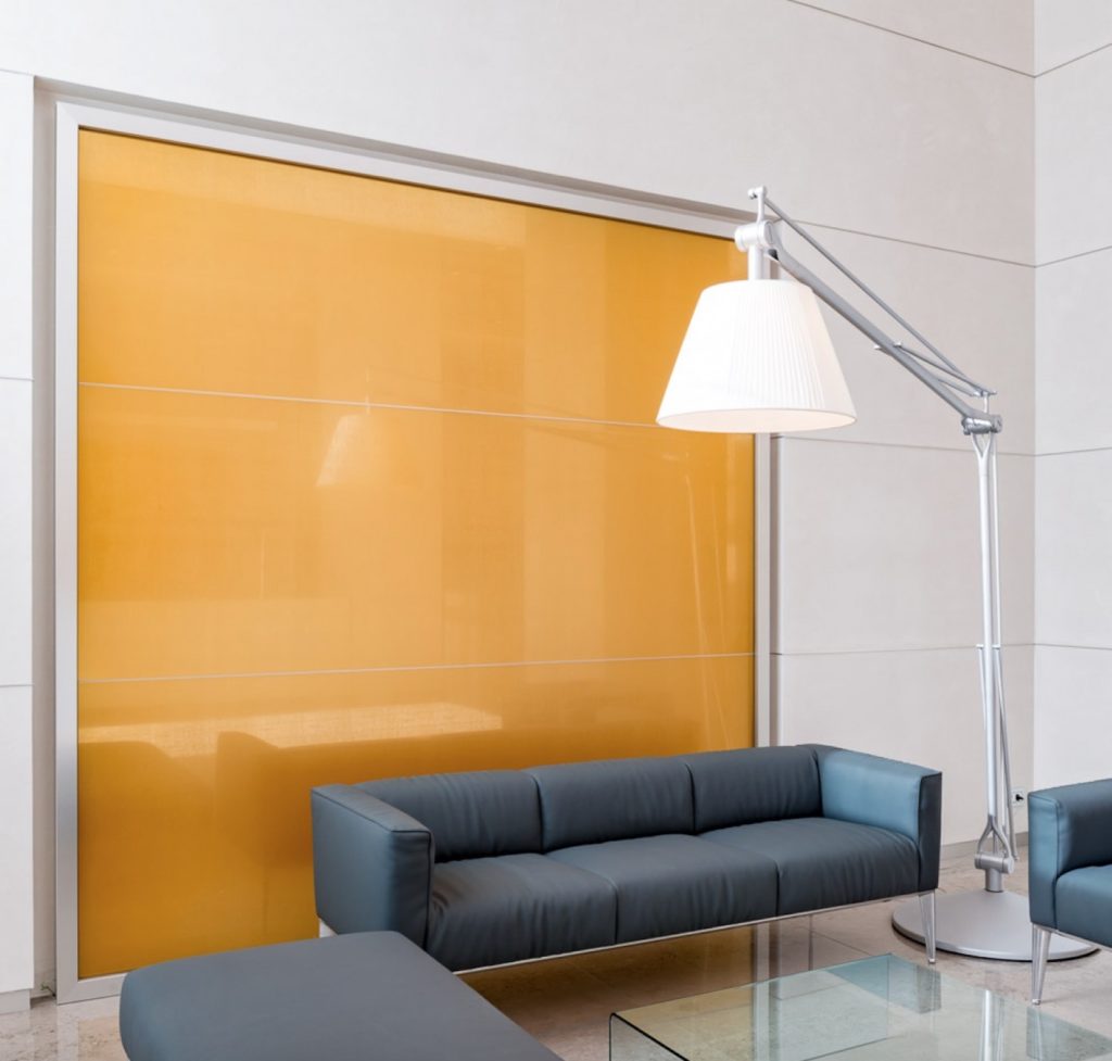 OmniDecor DecorFlou glass in waiting room solid yellow color
