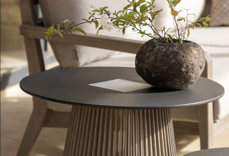 Tecka Table for Automatic Outdoor Lighting