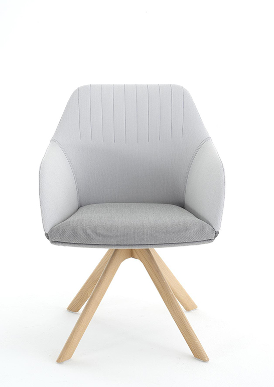 Ease_armchair_by_Arco_2
