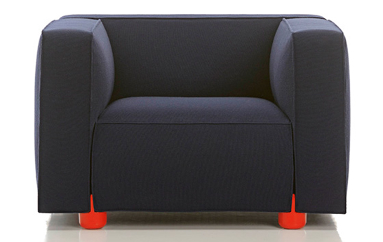 Curling_armchair_by BarberOsgerby for Knoll
