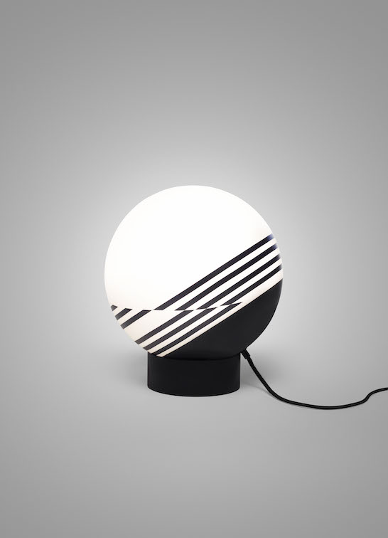 optical-table-lamp-studio-01
