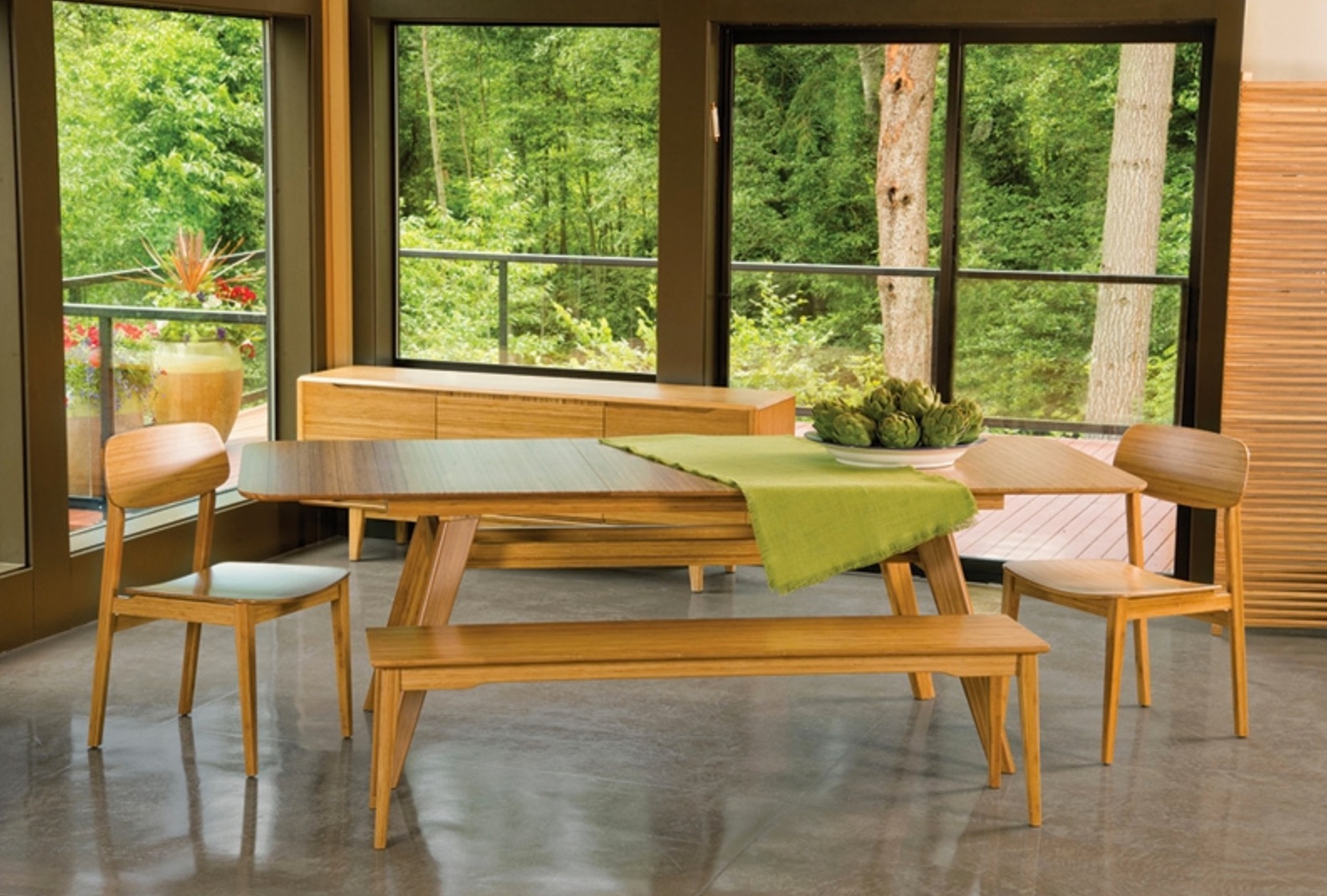 The Eco-Friendly Currant Extension Dining Table