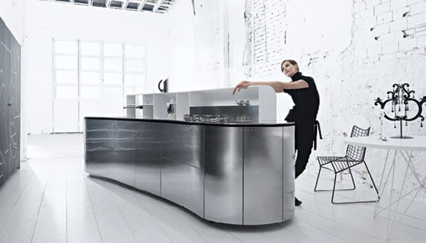 Curves for the Kitchen: La Cucina Alessi