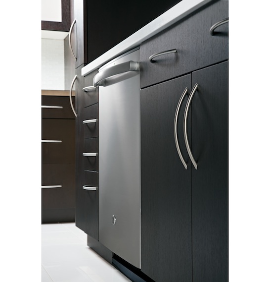 Clean Team: New Dishwashers from GE