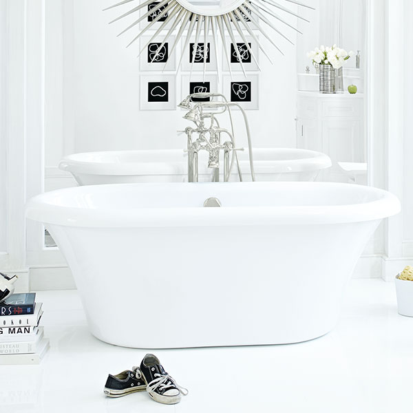 St. George Freestanding Soaking Tub by DXV