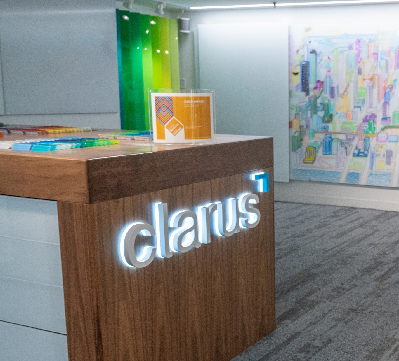 At NeoCon 2018: Glide by Clarus Slides to Gold