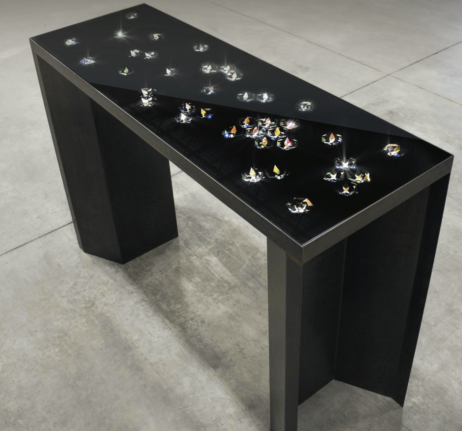 Hexa Table from Orion HD