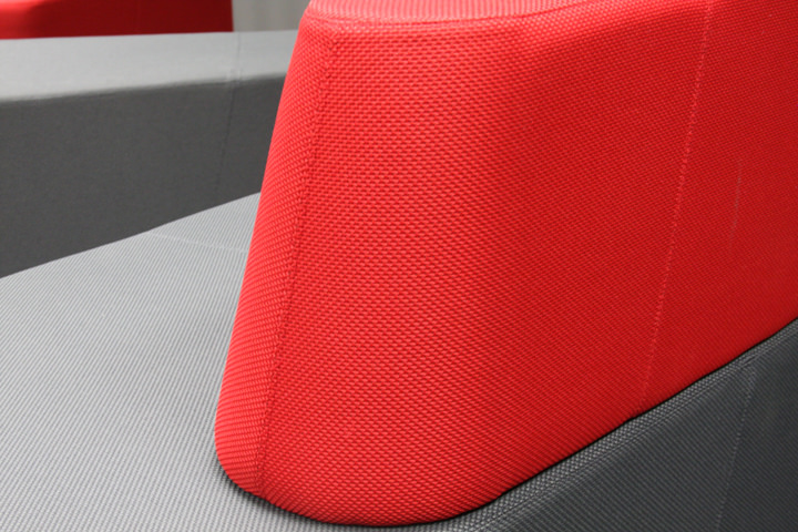 Bouty's Modular Lounge red detail