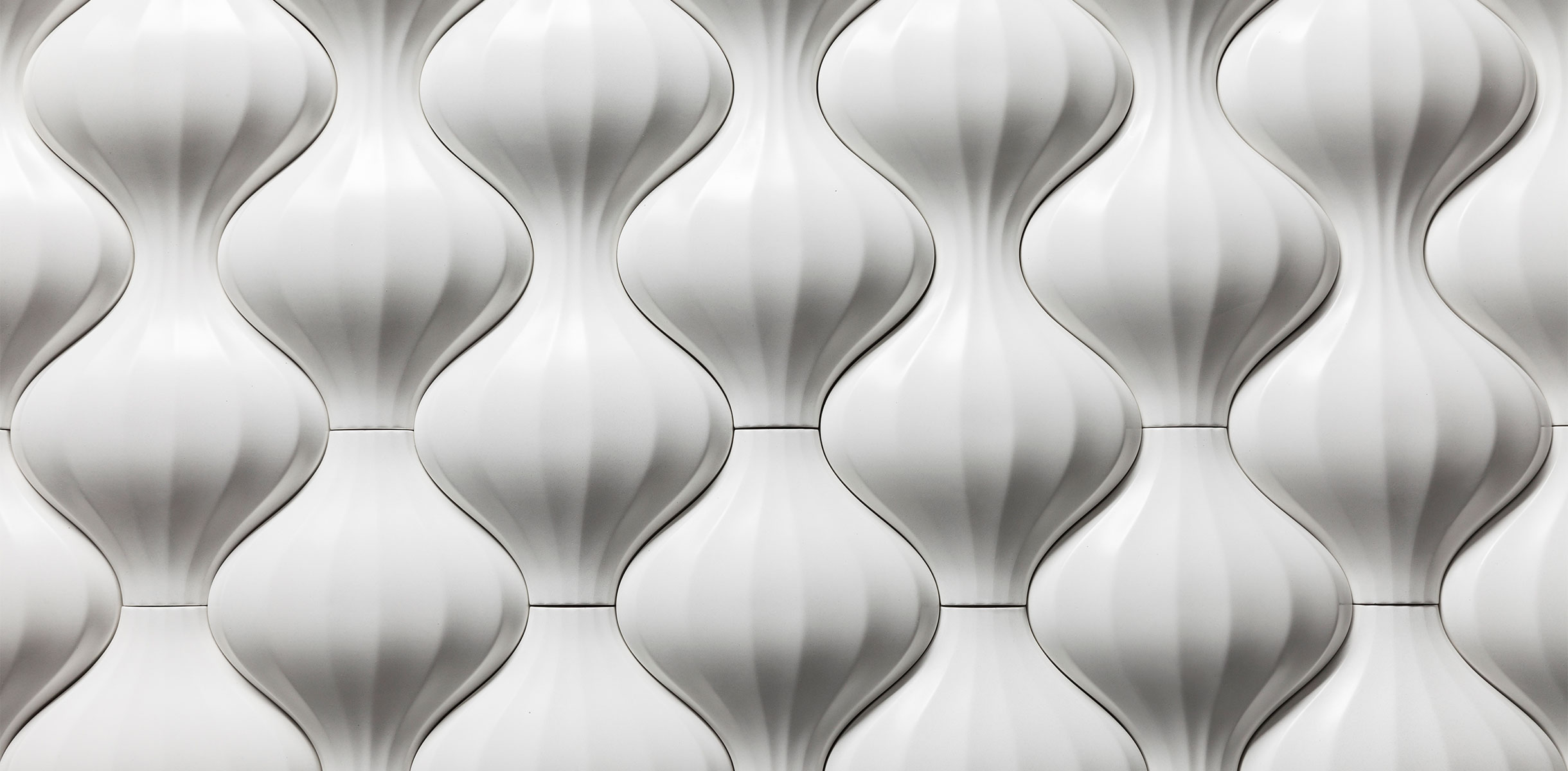 sinuous ribbed 3D white wall tile
