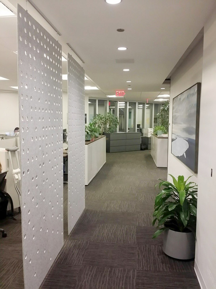 ezoBord's Work Zone Dividers floor to ceiling Pixelated Circles gray in office