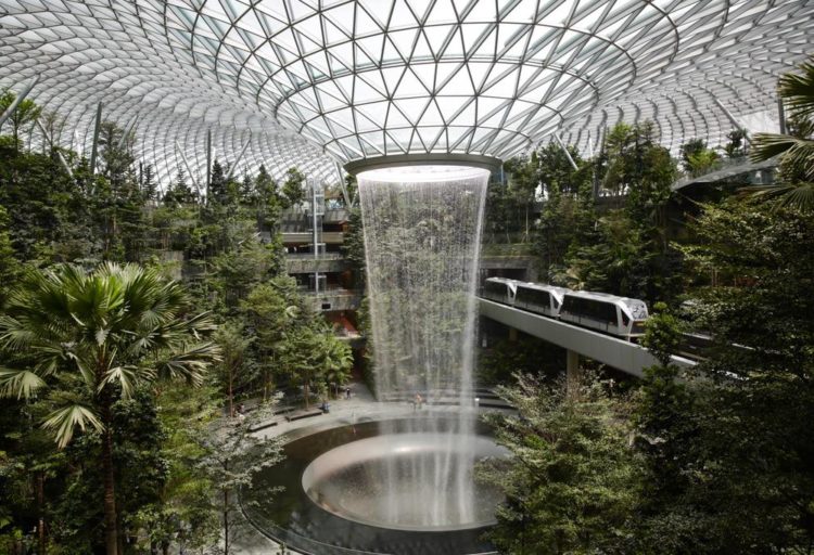 Vitro Architectural Glass Featured in Stunning Singapore Airport