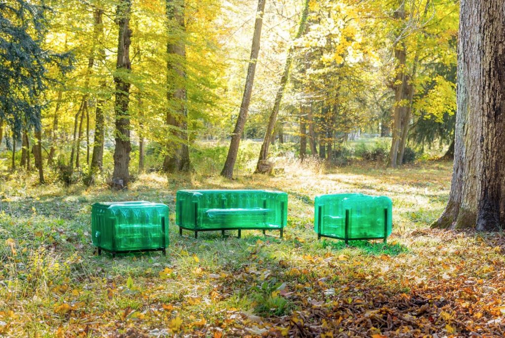 YOMI EKO daring seating green in forest three pieces