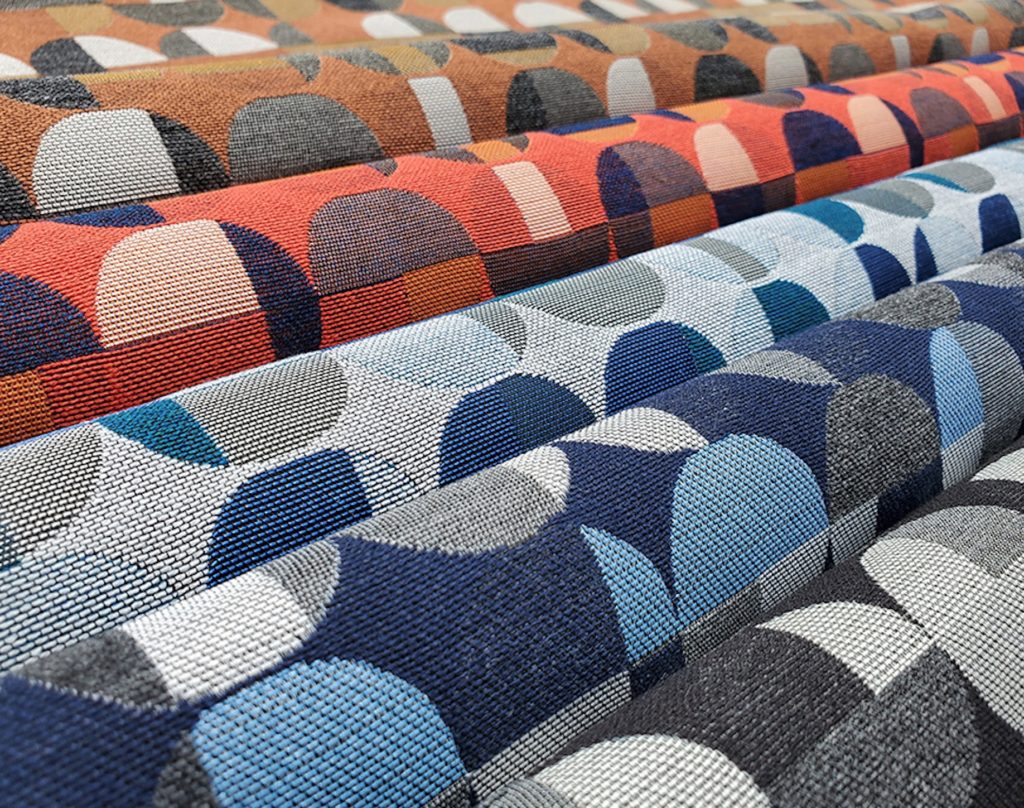 Unika Vaev Jazzy textile with concentric circles in different colors 
