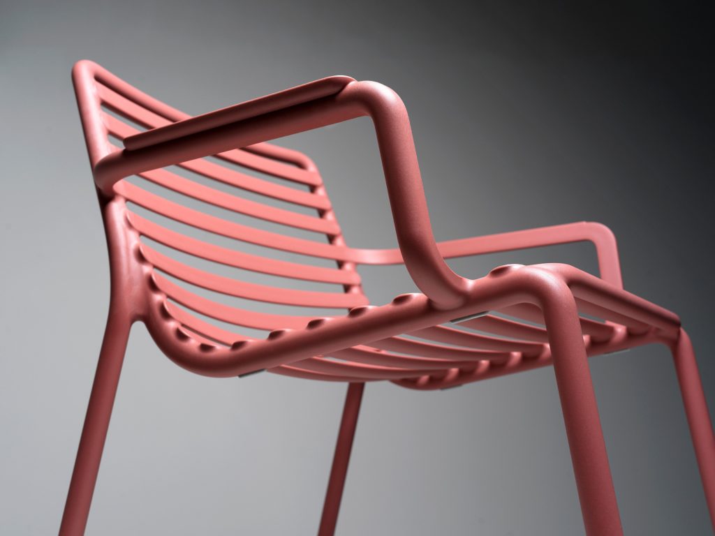 Nardi Doga chair red detailed view