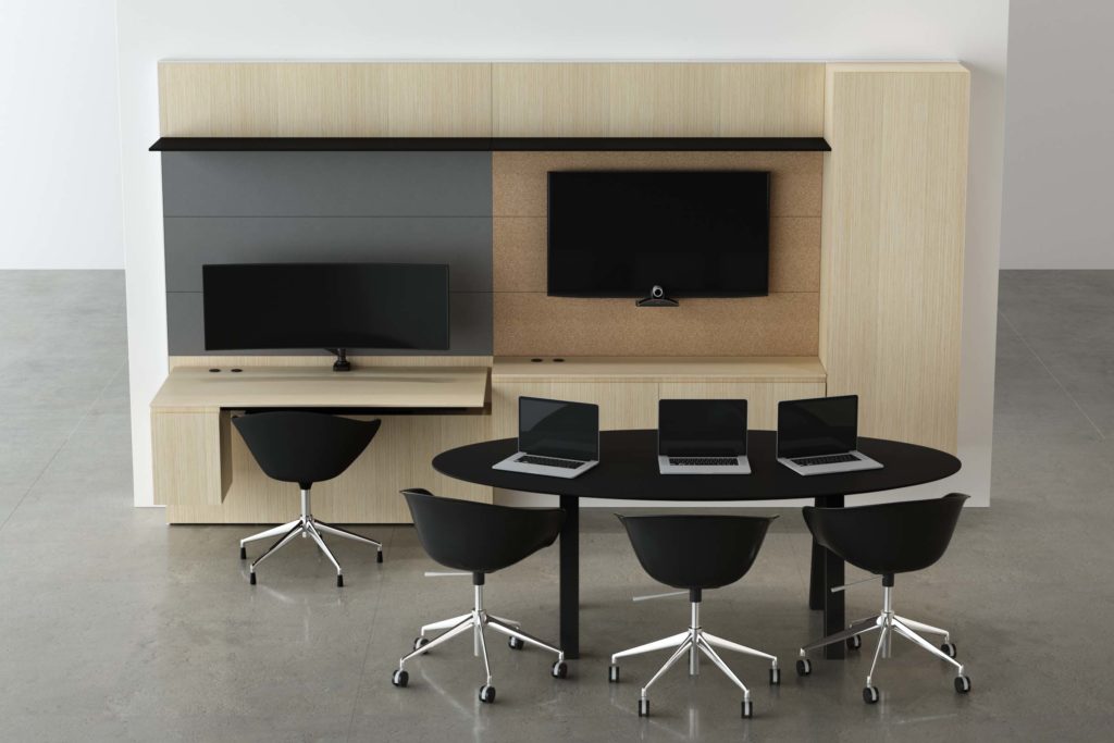 Innovant Palette light wood with open worktop, tv monitor, and nearby table with black chairs