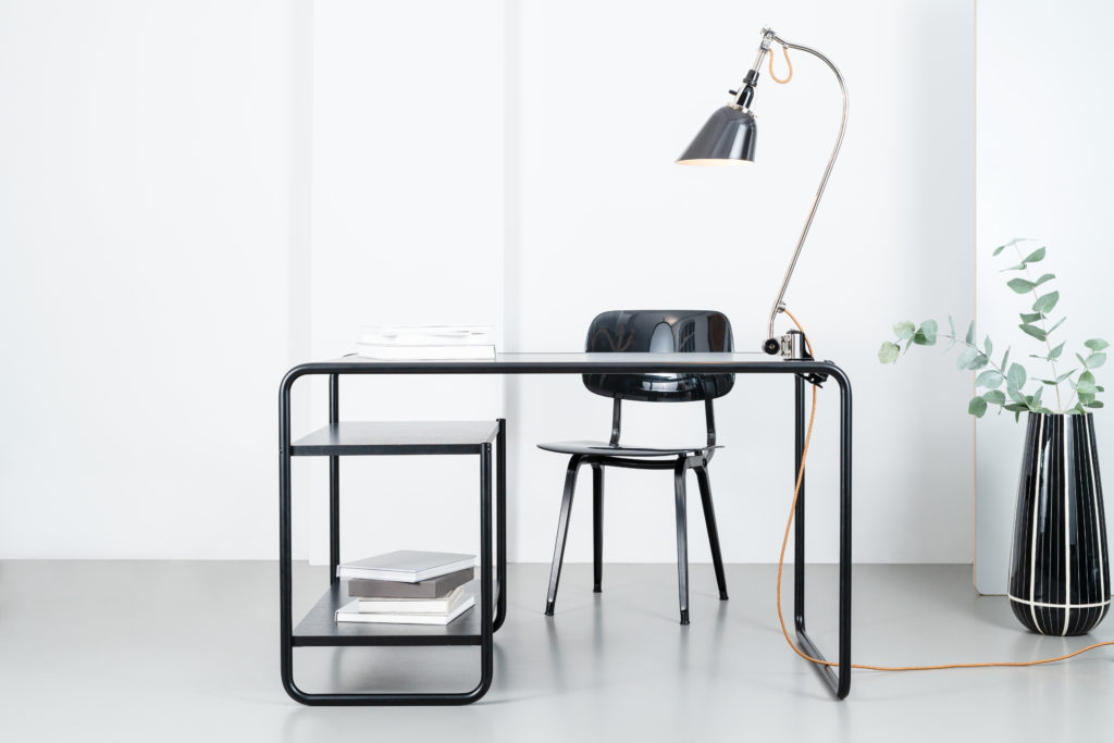 Midgard TYP 113 on slim desk with chair in white room