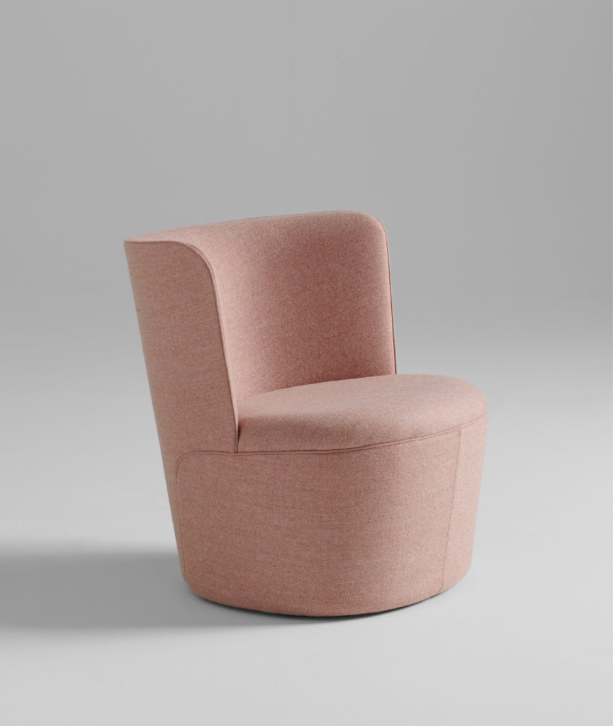 Davis Furniture's Tote in salmon/pink
