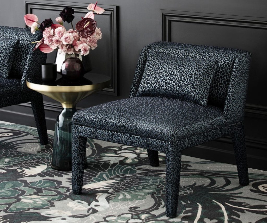 Mokum Leopardo textile in ink color on chair 