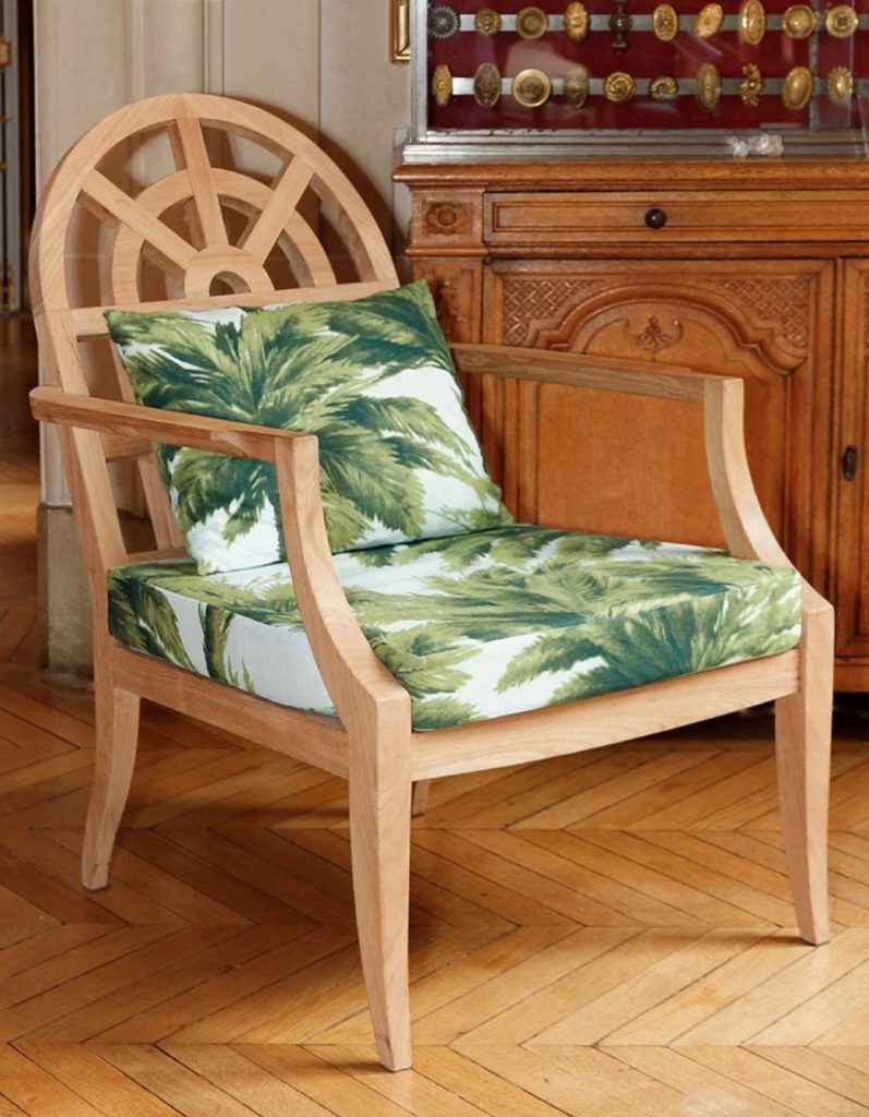 Astello garden chair with cushion with leaf motif