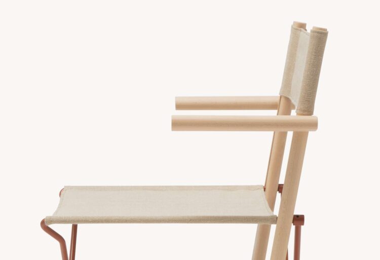 Bachette Chair for an Elegant Fold