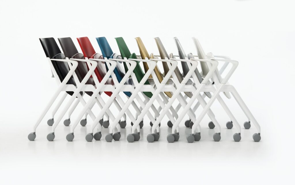 Kupp chairs in many colors horizontally nested
