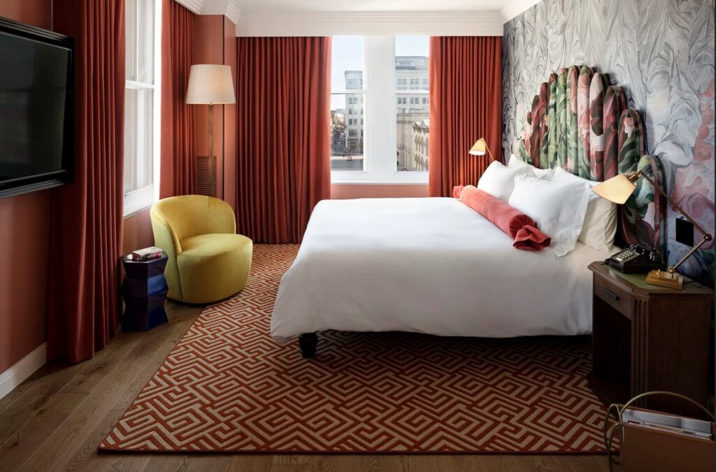 Quadro floor in fancy guest suite at hotel 