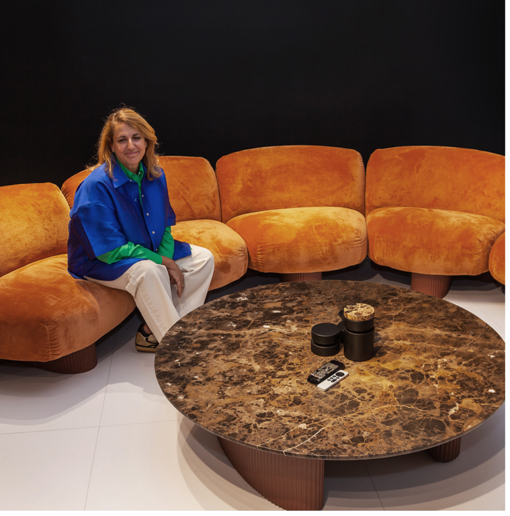 Bolete Lounge Bio in orange circular arrangement with the designer