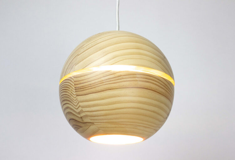 Ilanel Saturn Lamp in off-white