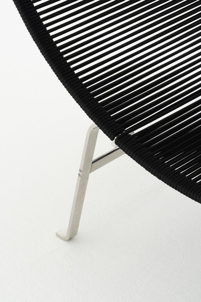 AI Lounge Chair detail