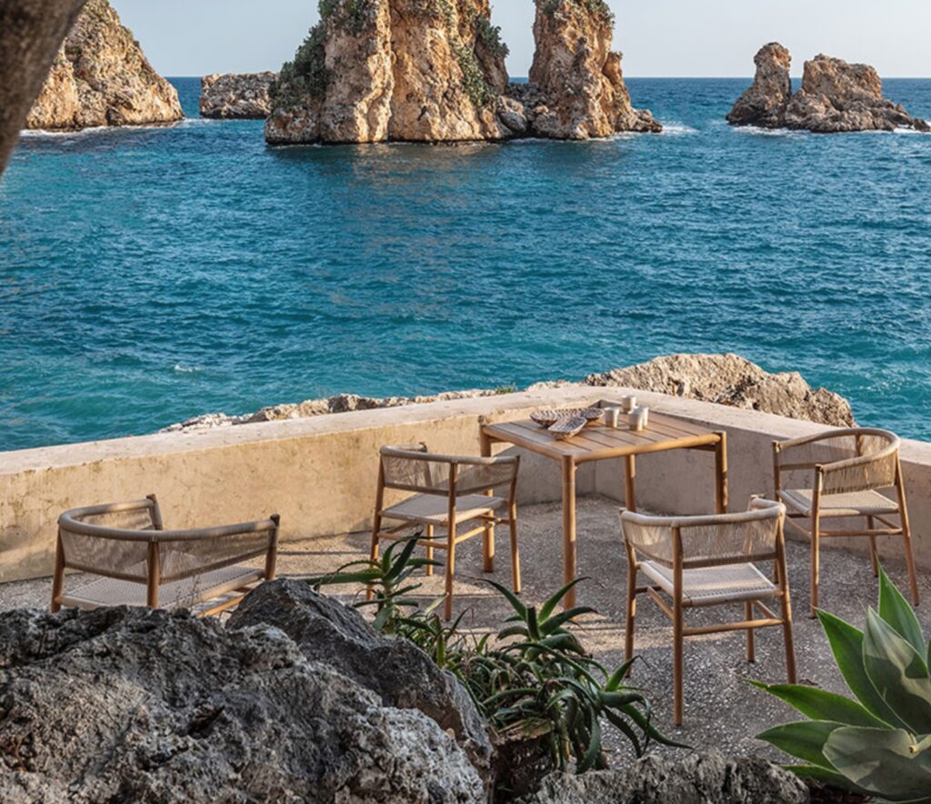 Kilt chairs and table on the sea