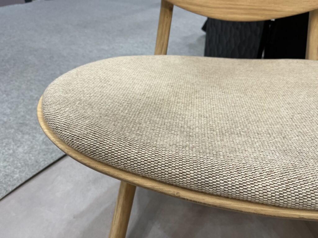 Eye lounge chair upholstery